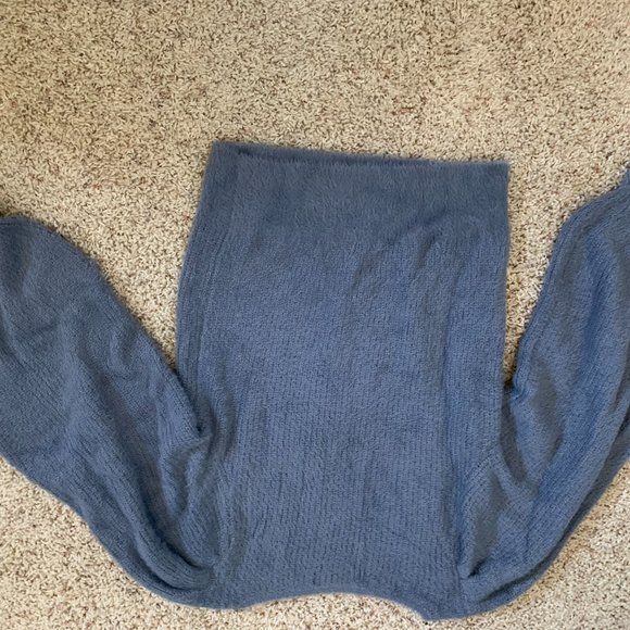 Abercrombie and Fitch Eyelash Square-Collar Sweate - Picture 3 of 3